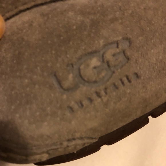 UGG Grey slippers mocasines - Picture 6 of 9